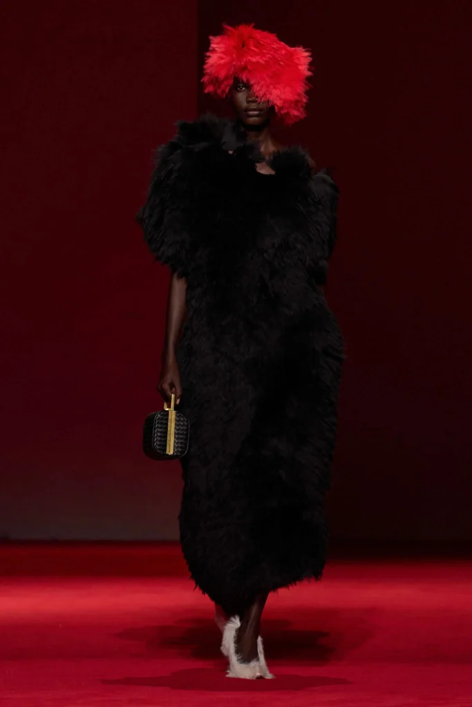 Bottega Veneta: La suavidad como forma de poder