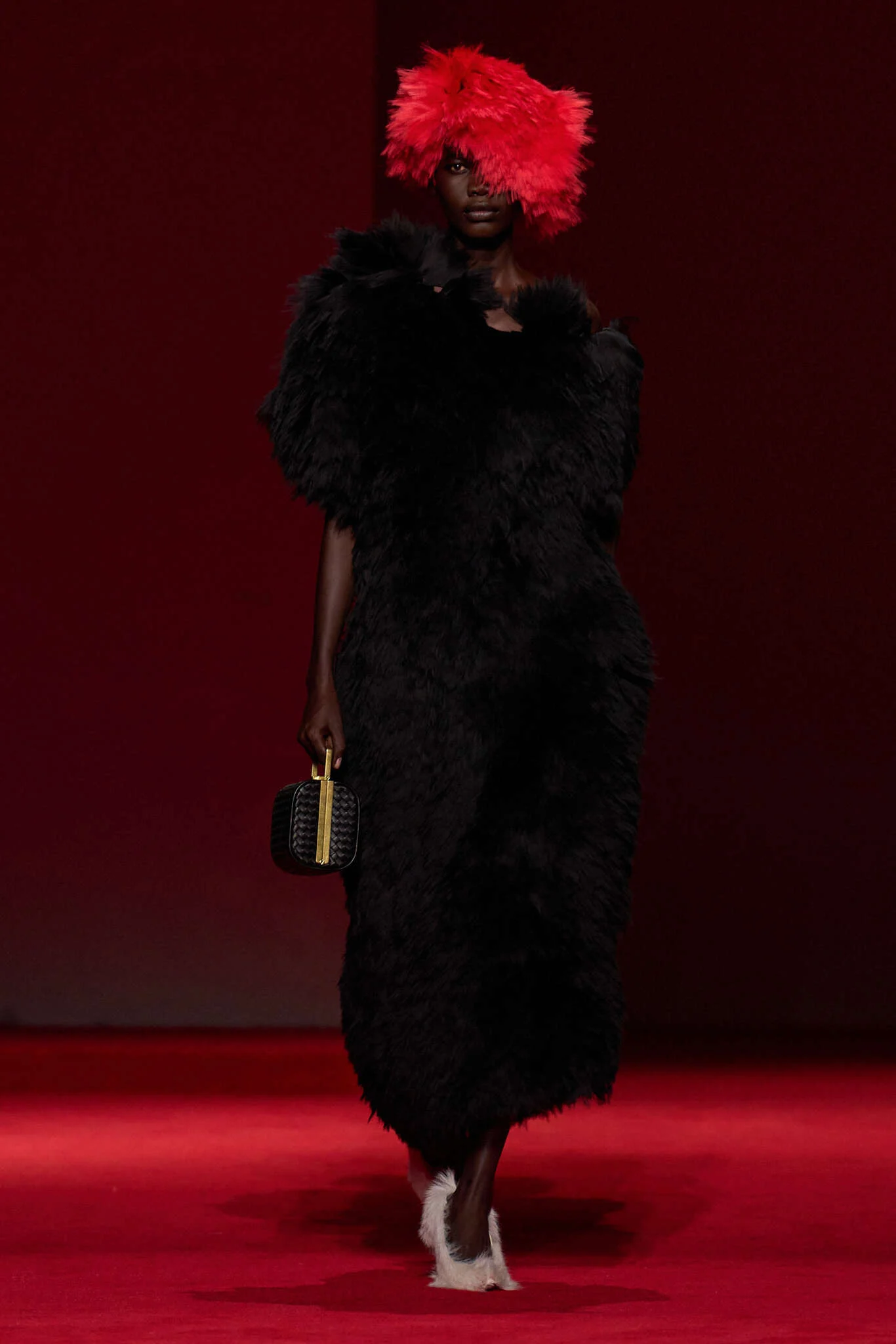 Bottega Veneta: La suavidad como forma de poder