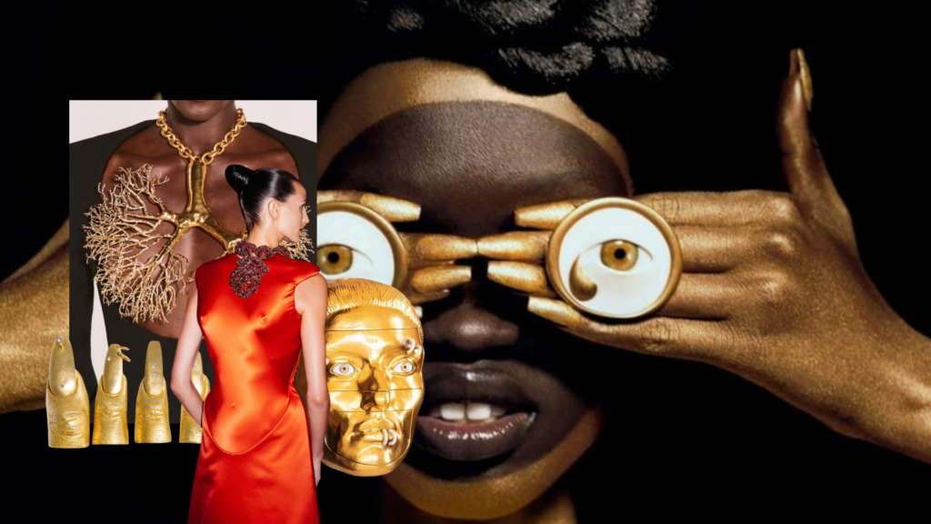 Composición de accesorios anatómicos de Schiaparelli: un collar de pulmones dorados, anillos de dedos bañados en oro con diamantes, y una modelo con gafas de ojos surrealistas y un bolso con forma de rostro humano.